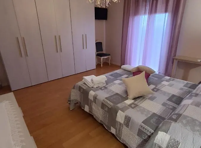 לינה וארוחת בוקר Panoramic 3*